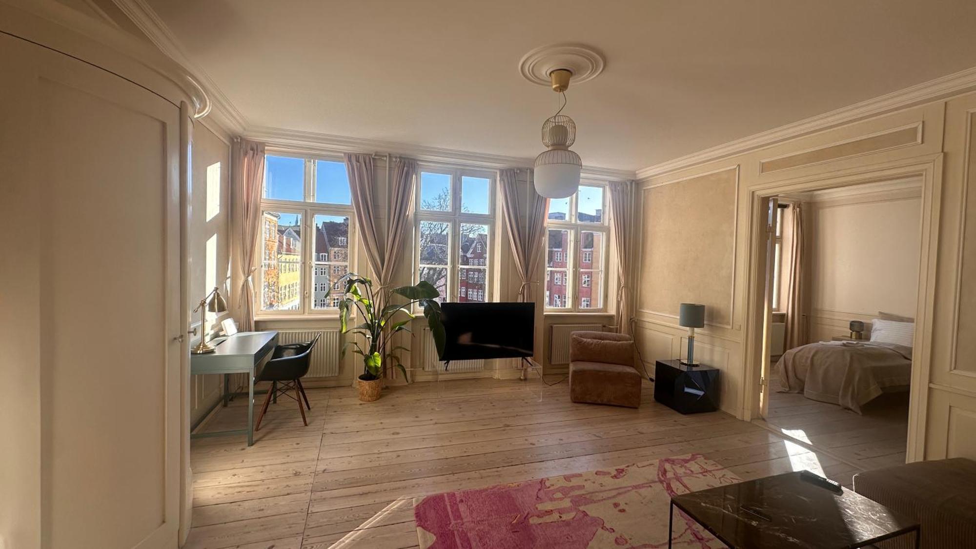 The Square - Carolinas Apartment *